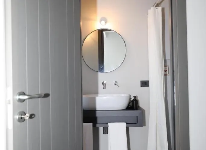 C A S A A D E L E Per In Semplicita E Relax * Itri